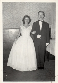 Marie Bednářová a Václav Týfa – taneční věneček, prosinec 1959