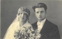 Svatba rodičů pamětnice, Anežka Brandejsová a Karel Kremlička, 1929 