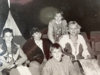 Syn, manželka a tenisová trénerka 