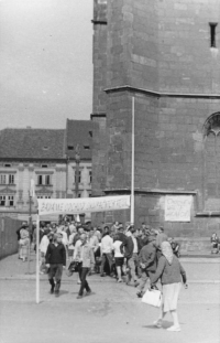 Vpád vojsk Varšavské smlouvy 21. srpna 1968 do Plzně objektivem Iva Podušky