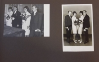 Svatební fotografie Iva Podušky a jeho kamaráda - nevěsty byly sestry, 20. srpna 1966