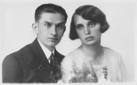 Svatební foto rodičů Jana Pokorného, Zdeňky a Josefa Pokorných, z roku 1930
