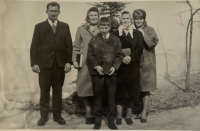 Margita Duchová (druhá zľava) s rodinou