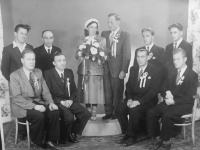 Nahoře vpravo bratři Alois a Ruda, vlevo nahoře otec Albert a pod ním bratr Herbert Hirnich