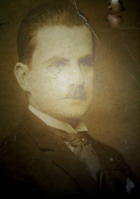 Julius Sandtner, otec pamětnice