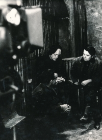 Hynek Bočan with Jan Tříska during the filming of The Mystery of Brain Teaser (Záhada hlavolamu)