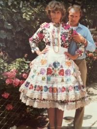 Michal Kaňa with his wife in a costume from Selenča