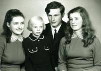 Se staršími sourozenci, 1968