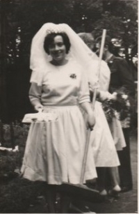 Nevěsta Margit se smetákem, Vrchová, 1962