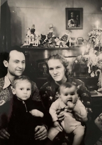 Christmas 1943 at the Mádrs