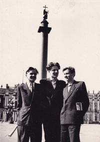 Petr Brandeiský se spolužáky v Leningradě, 1953