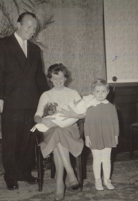 S dcerami na vítání občánků, 60. léta