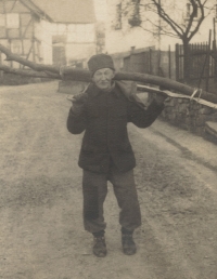 Josef Scholz, manžel Amálie Scholzové, po vystěhování v německém Asterode, 1952