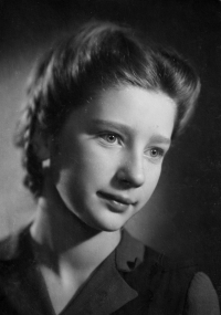 Halina Žyłová, později Niedobová / kolem roku 1948