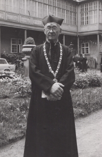 Fr Dominik Pecka, awarded an honorary doctorate at the Sts Cyril and Methodius Faculty of Theology in Olomouc in 1969


