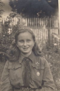 Mother as a scout, 1948 