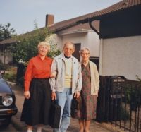 Anna Vyoralová (vlevo) na návštěvě u bratra v Německu