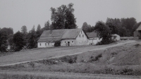 Hrdinův statek, 1983