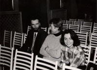 Josef Josefík ředitelem divadla, 90. léta