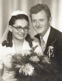 Svatební foto, 1975