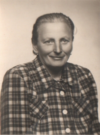 Matka Anna Jelínková, 40. léta