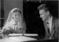 Lenka Karfíková - parents' wedding, 1956