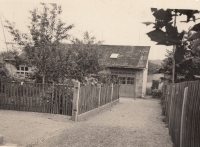 Lakýrnická dílna Antonína Součka ve Stříbře, 1937