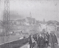 Odsun Němců ze Stříbra, pochod na nádraží, 1946