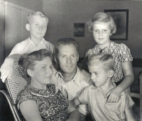 The family of Otakar Holec, 1957