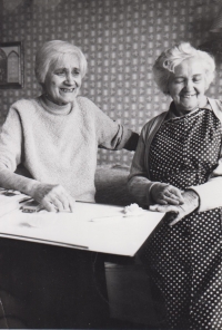 Her aunt Marie Červinková and mother Eliška Hauserová, 1990 