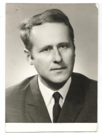 Antonín Sekyrka - otec Ota, politický vězeň, 1975