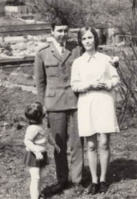 With his wife Maria and daughter Pavlína, 1973 
