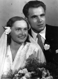 Drahomíra Černotová s manželem Jindřichem / 1946