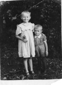 Yuriy Zirchenko with his cousin Natalka, Truskavets, October 15, 1953
