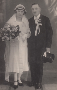 Wedding of parents, Jindřich and Berta Wurst, 1929