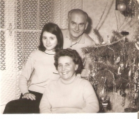 Rodinné foto s dcerou Hanou, 1971