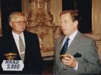 František Vízek s prezidentem Václavem Havlem v roce 2000