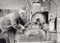 František Vízek při práci v kamenolomu