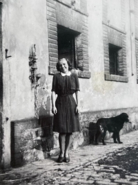 Dobromila Moravcová jako mladá dívka