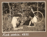 Jiří Merger starší s budoucí chotí Boženou Zmrhalovou, 1933