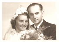 Svatební foto s manželem Ladislavem, 1951