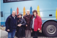 Jana Singerová second on left with her German friends in Baunatal in 2003