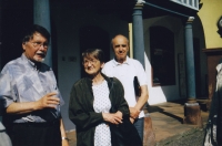 Jana Singerová in the middle with the German delegation in Vrchlabí in 2003