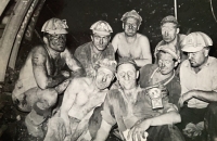 Pod zemí s kolektivem