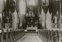 Původní interiér kostela v Horním údolí, 60. léta
