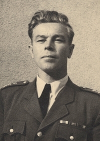 Robert Šlesingr, Alžběta Ohlídalová's brother