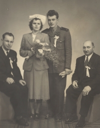 Svatba Alžběty Šlesingrové a Adolfa Ohlídala, 1952