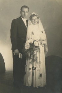 Svatební fotografie pamětnice