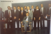 Consultation with representatives of the IBRD (World Bank) and economists at Columbia University, New York, mid-1990s. On the far right is Vladimír Rudlovčák, Roman Češka. Fourth from the left, Ladislav Bartoníček – the right-hand man of Petr Kellner in the PPF.