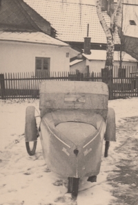 One of the development velorex types with an aluminum body, the vehicle was supposed to weigh up to 100 kg, early 1940s